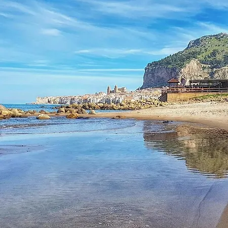La Luce Del Faro * Cefalu