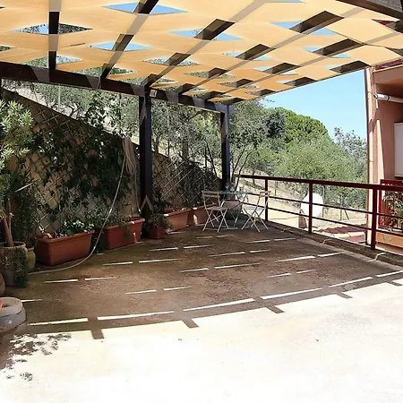 La Luce Del Faro Cefalù