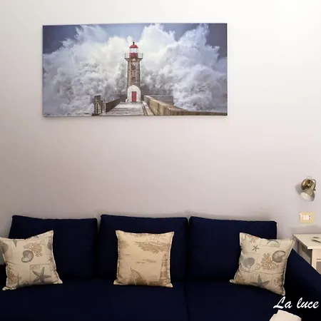 La Luce Del Faro Con Vista Mare