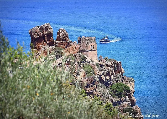La Luce Del Faro Cefalù